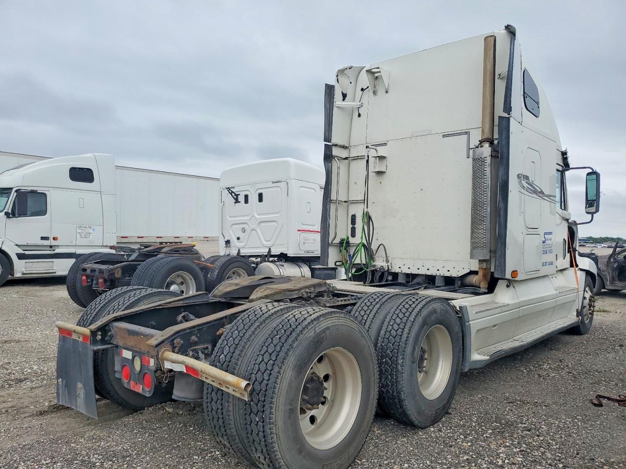 Freightliner Cst120