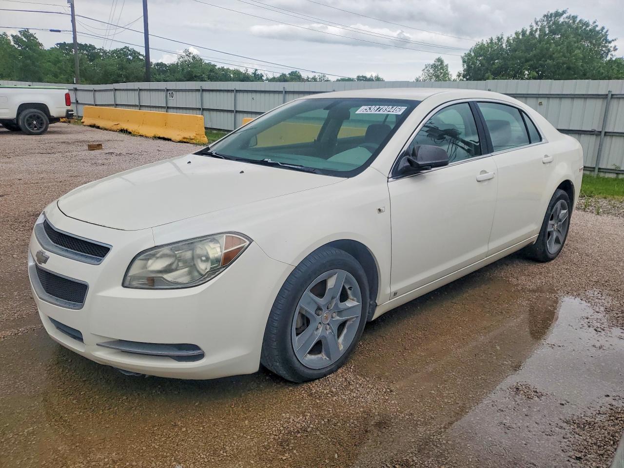 Salvage Chevrolet Malibu Image