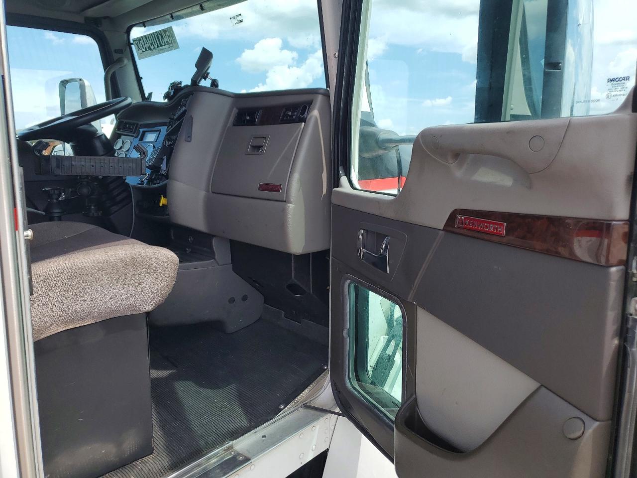 Kenworth Construction T270