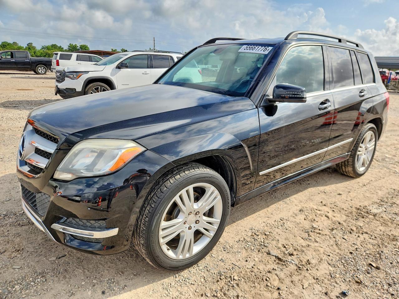 Salvage Mercedes-Benz GLK Image