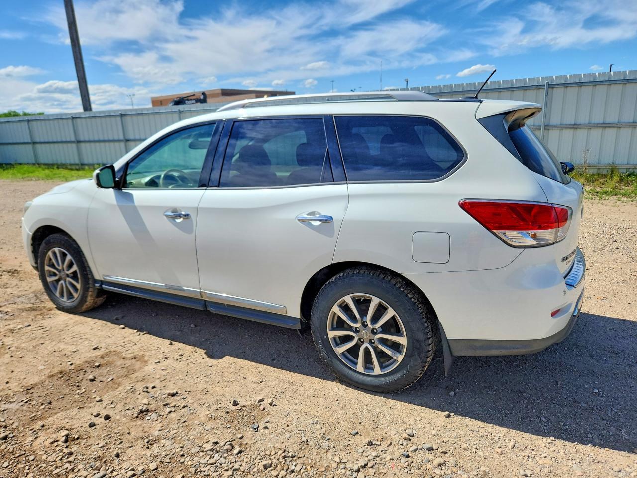 Nissan Pathfinder Sl