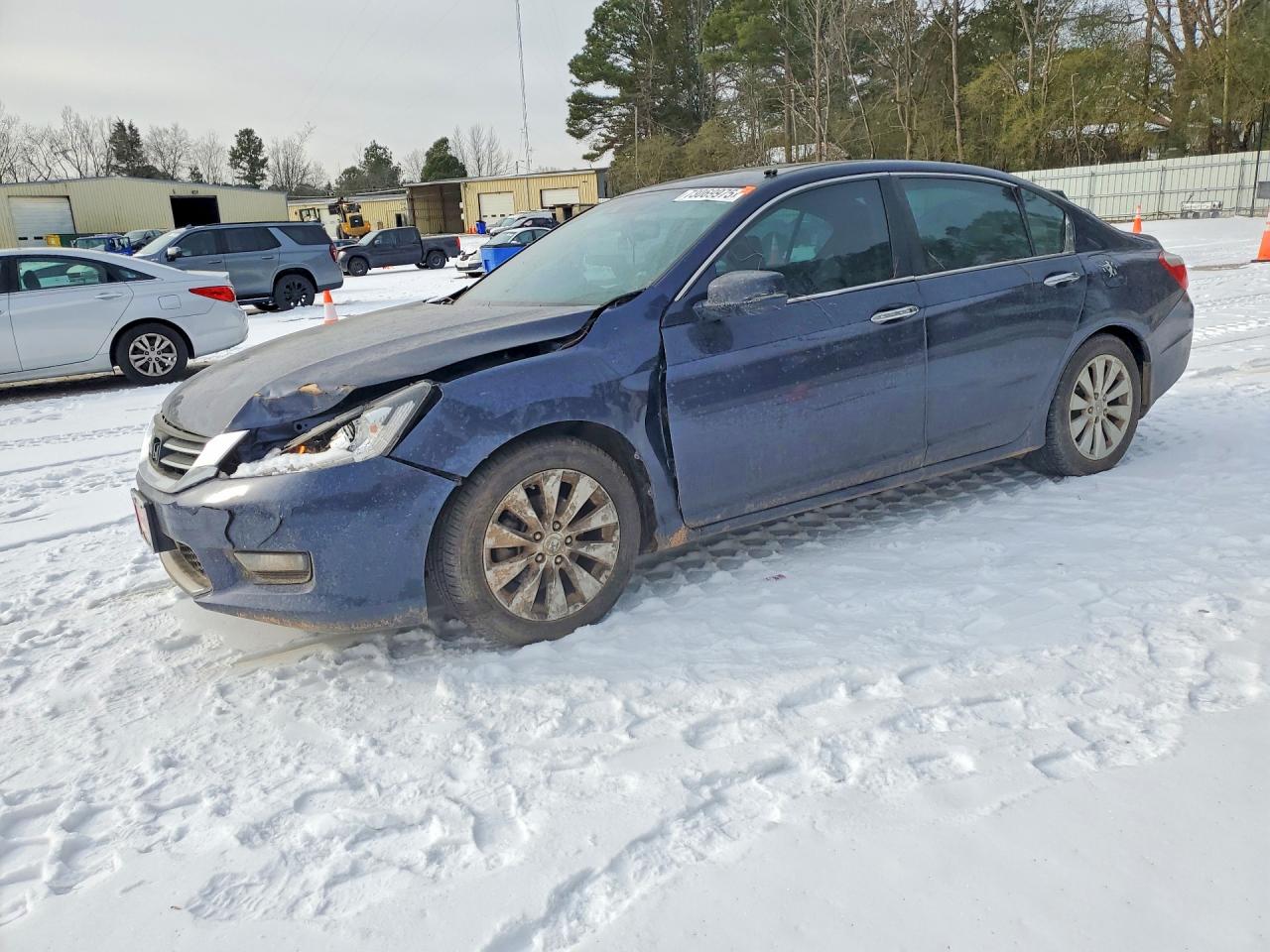 Salvage Honda Accord Image