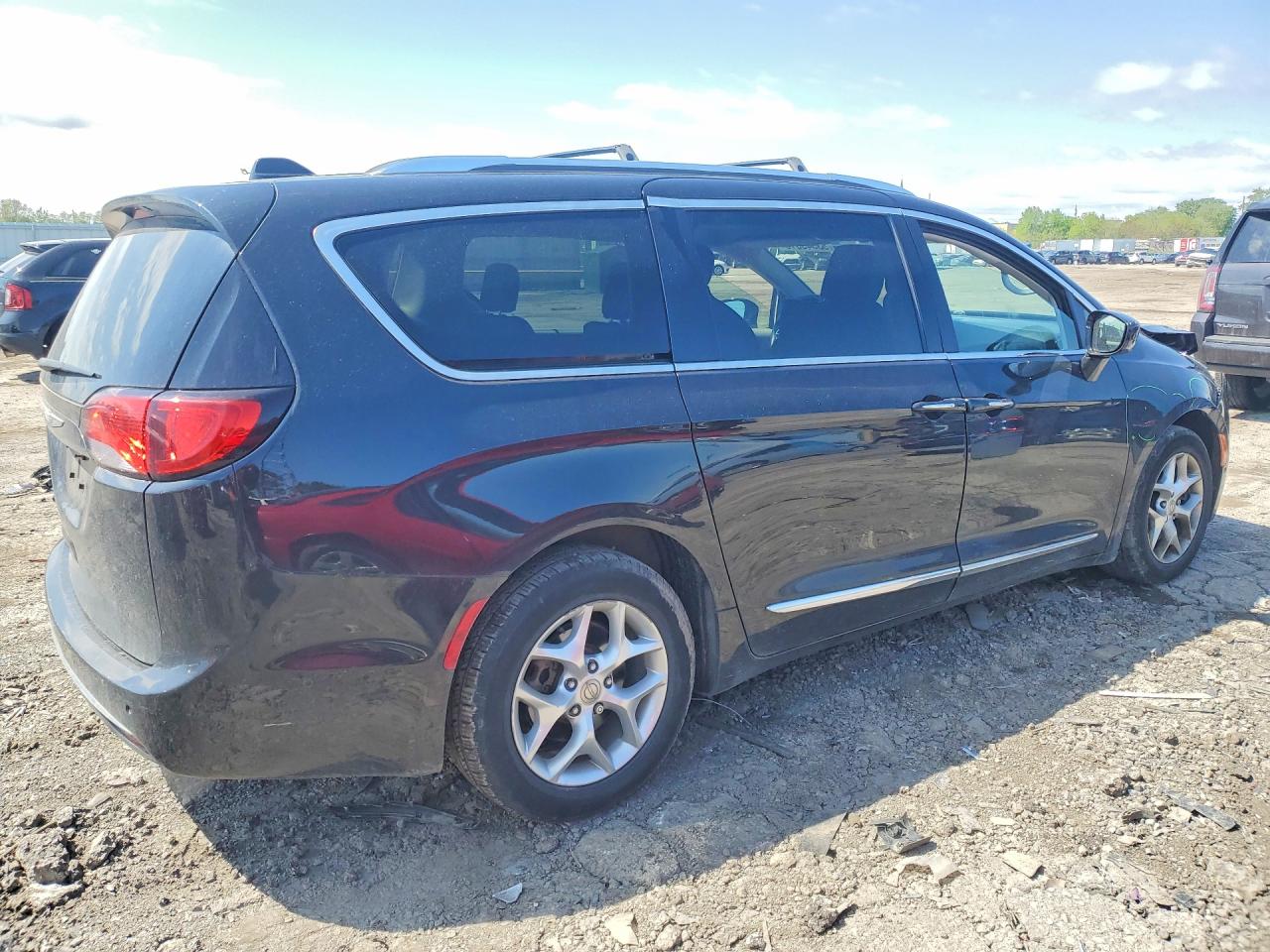 Chrysler Pacifica Touring L Plus