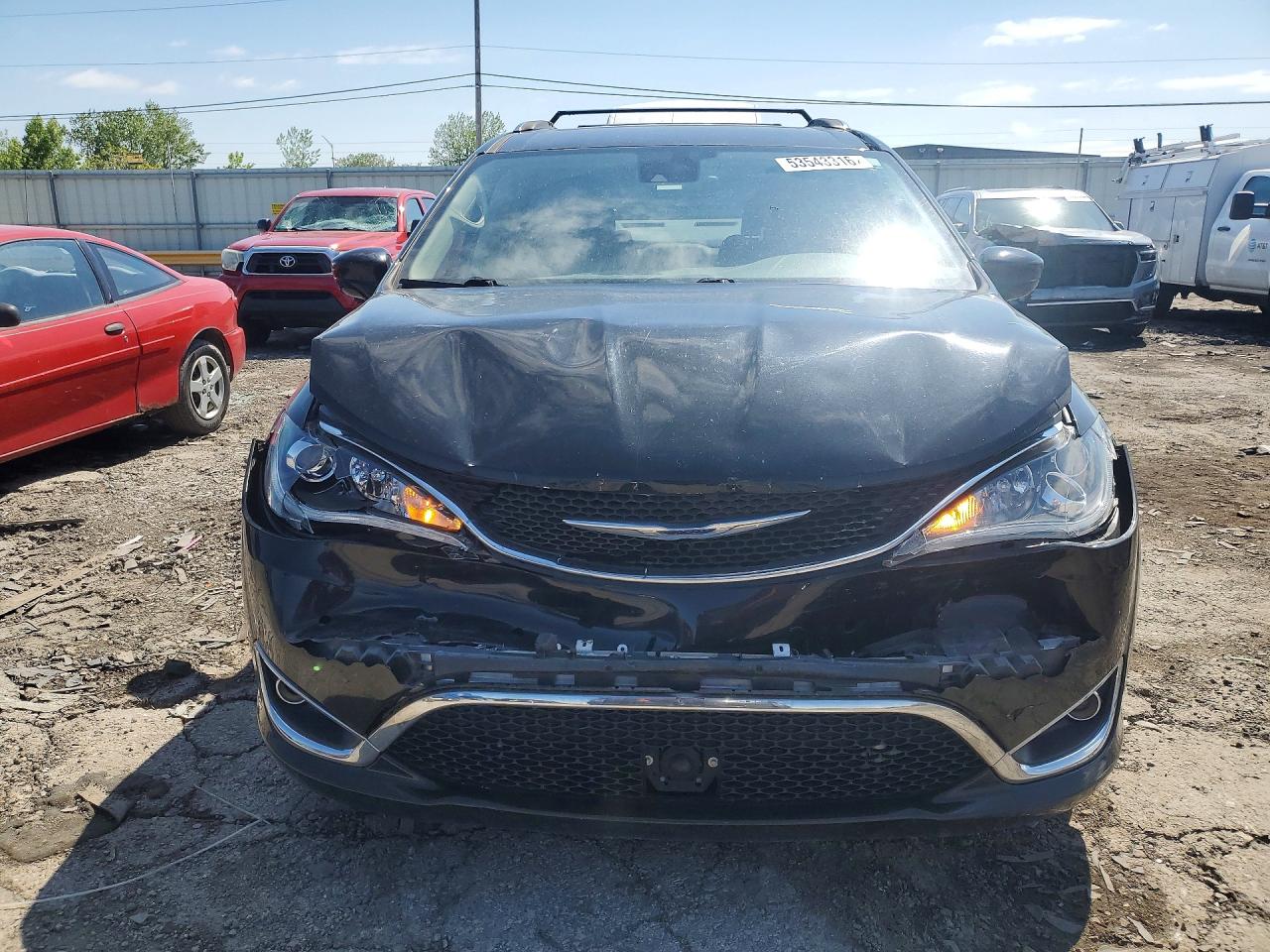 Chrysler Pacifica Touring L Plus