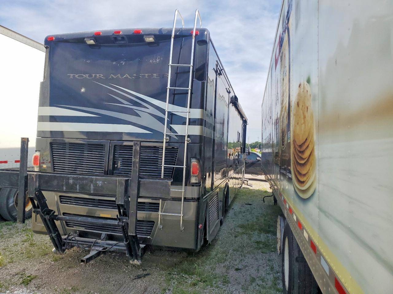 Freightliner Chassis X Line Motor Home