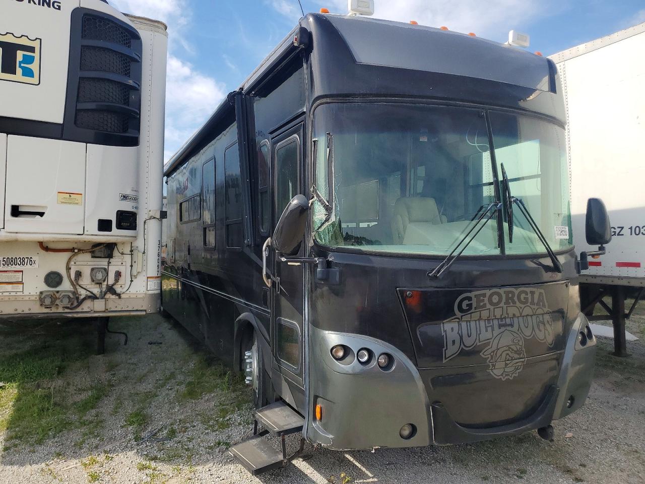 Salvage Freightliner Chassis Image