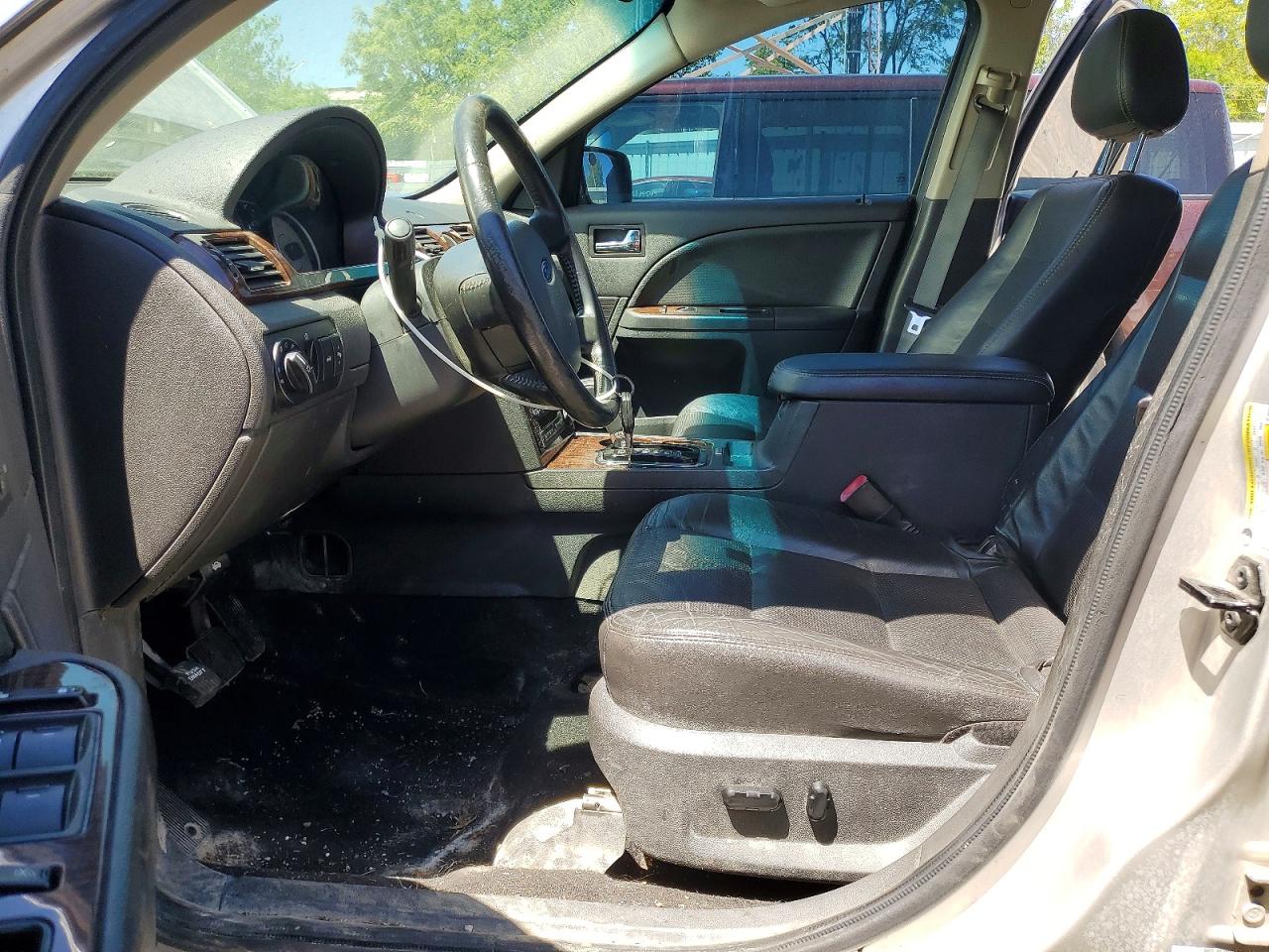 Ford Taurus Limited