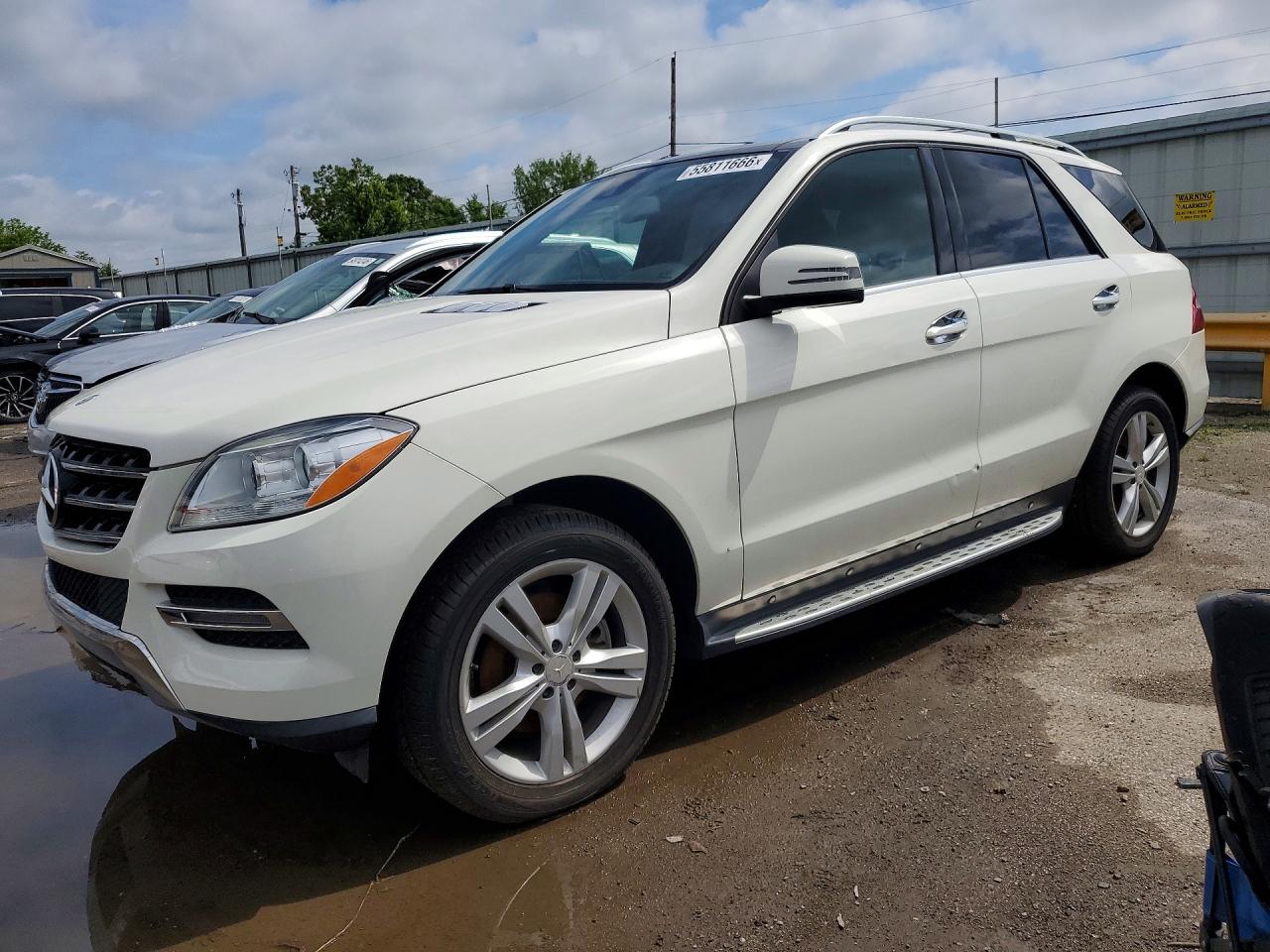 Salvage Mercedes-Benz M-Class Image