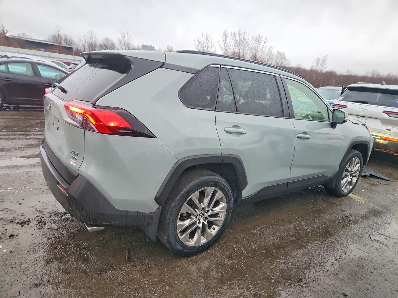 Toyota RAV4 Xle Premium