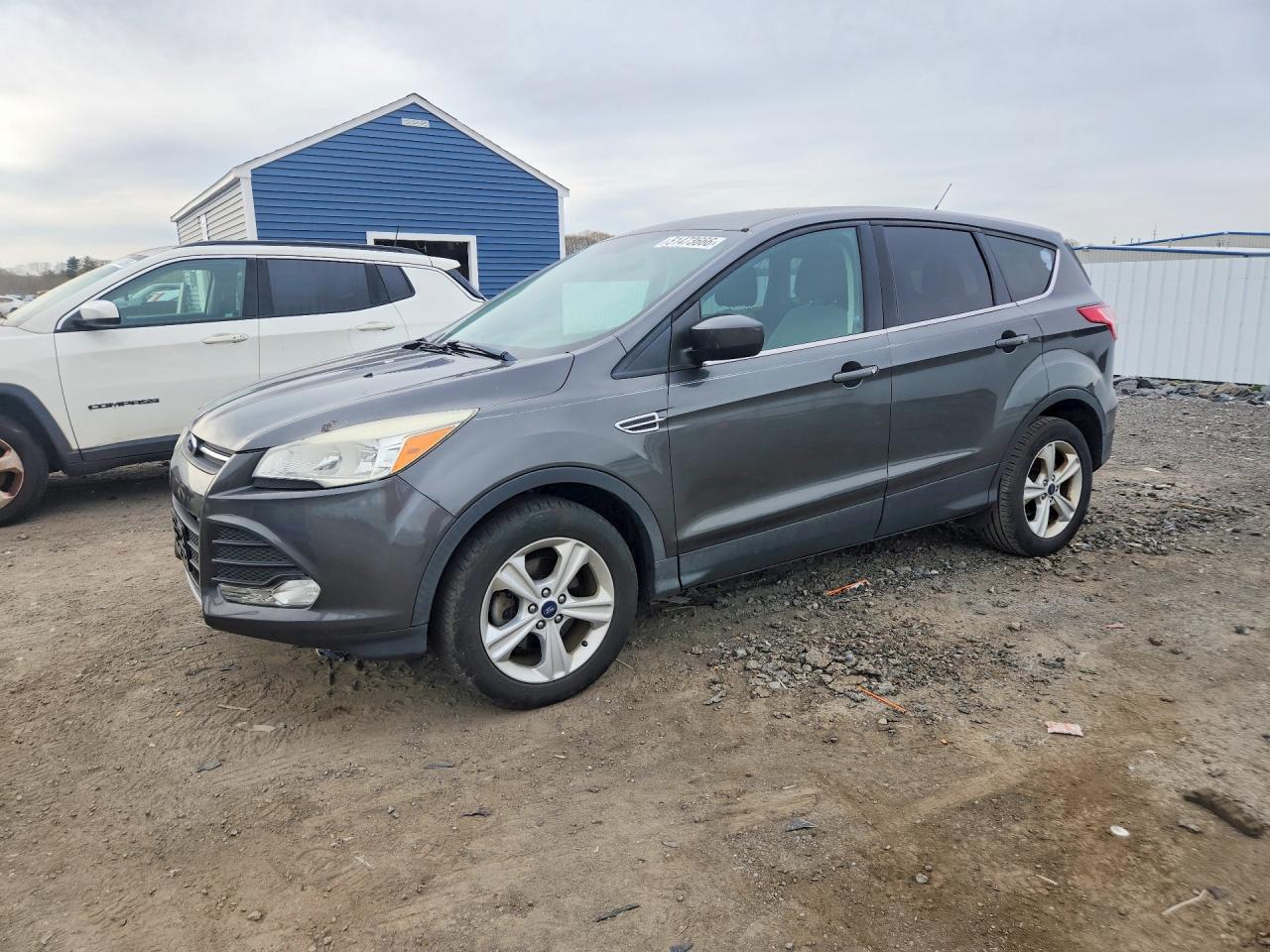 Salvage Ford Escape Image