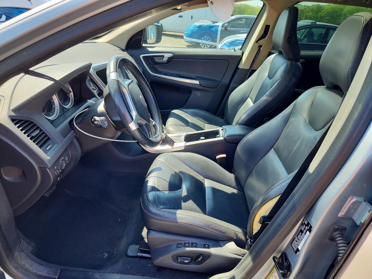 Volvo XC60 T6