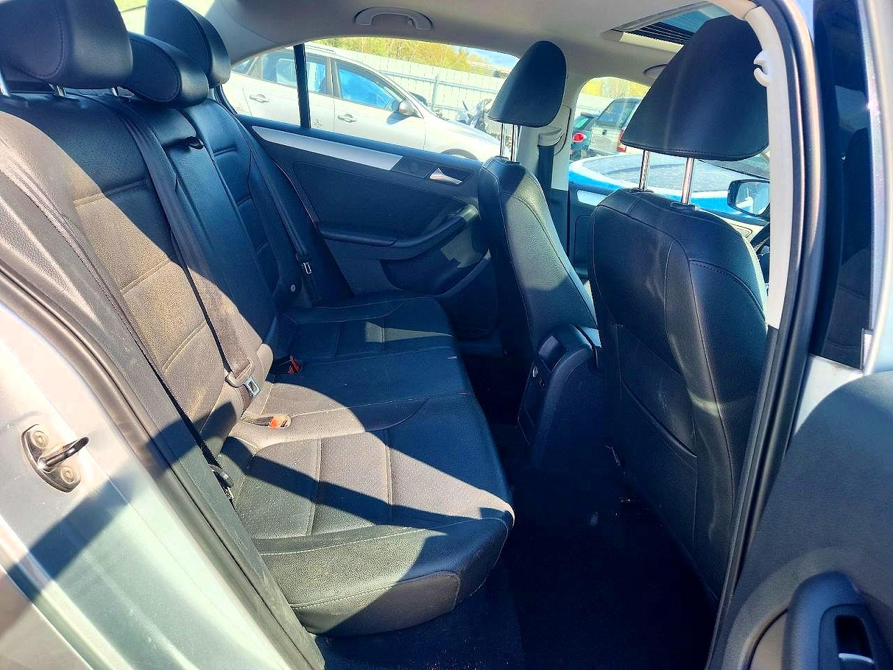 Volkswagen Jetta Se
