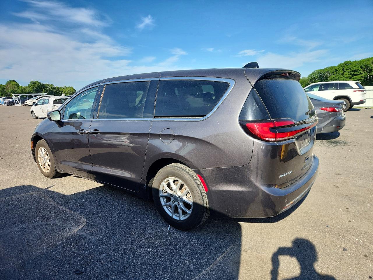 Chrysler Pacifica Touring L