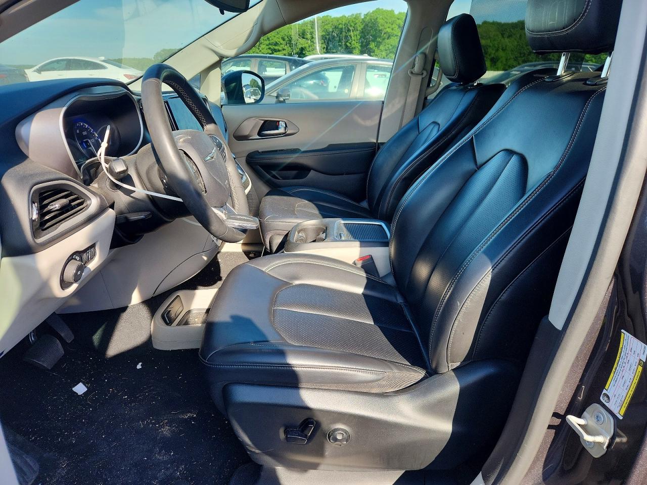 Chrysler Pacifica Touring L