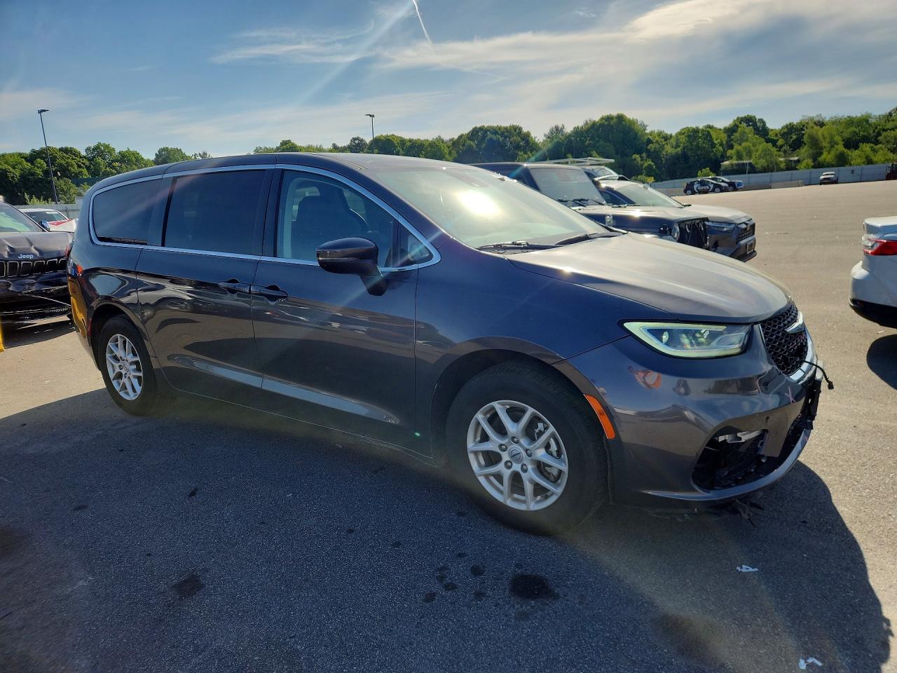 Chrysler Pacifica Touring L