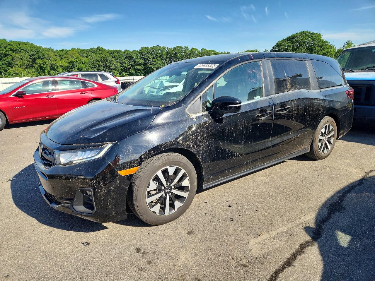 Salvage Honda Odyssey Image
