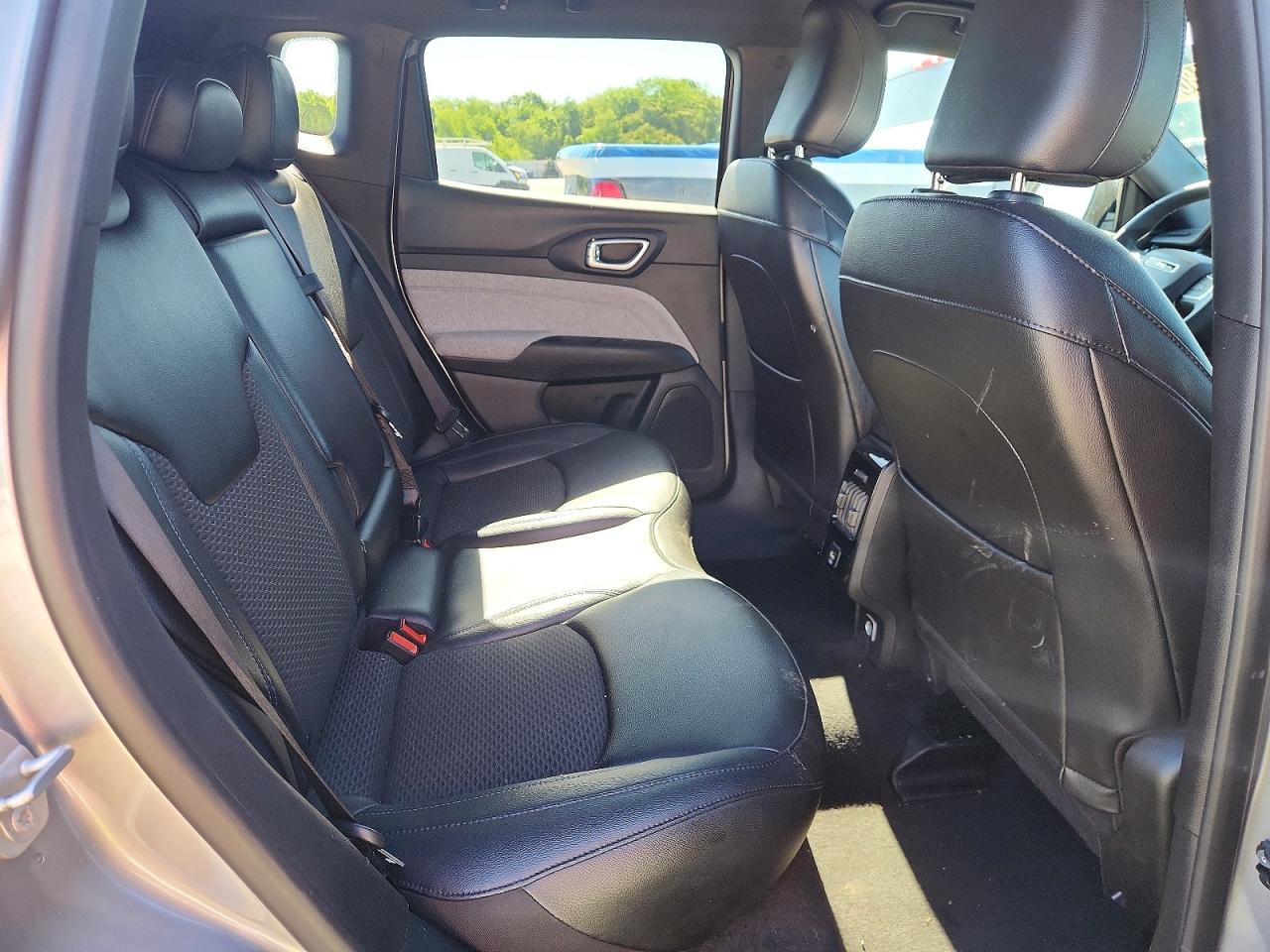 Jeep Compass Latitude