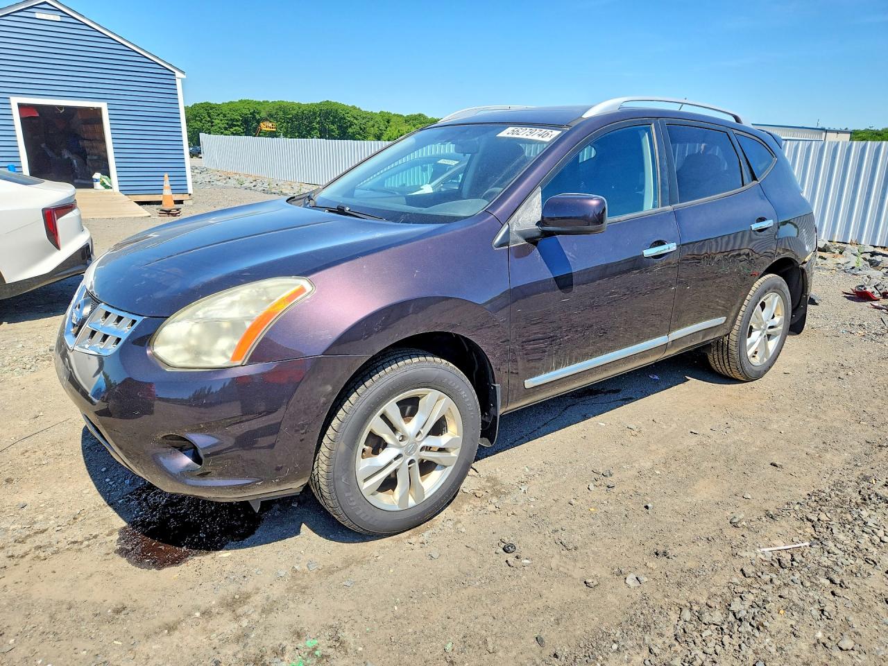 Salvage Nissan Rogue Image