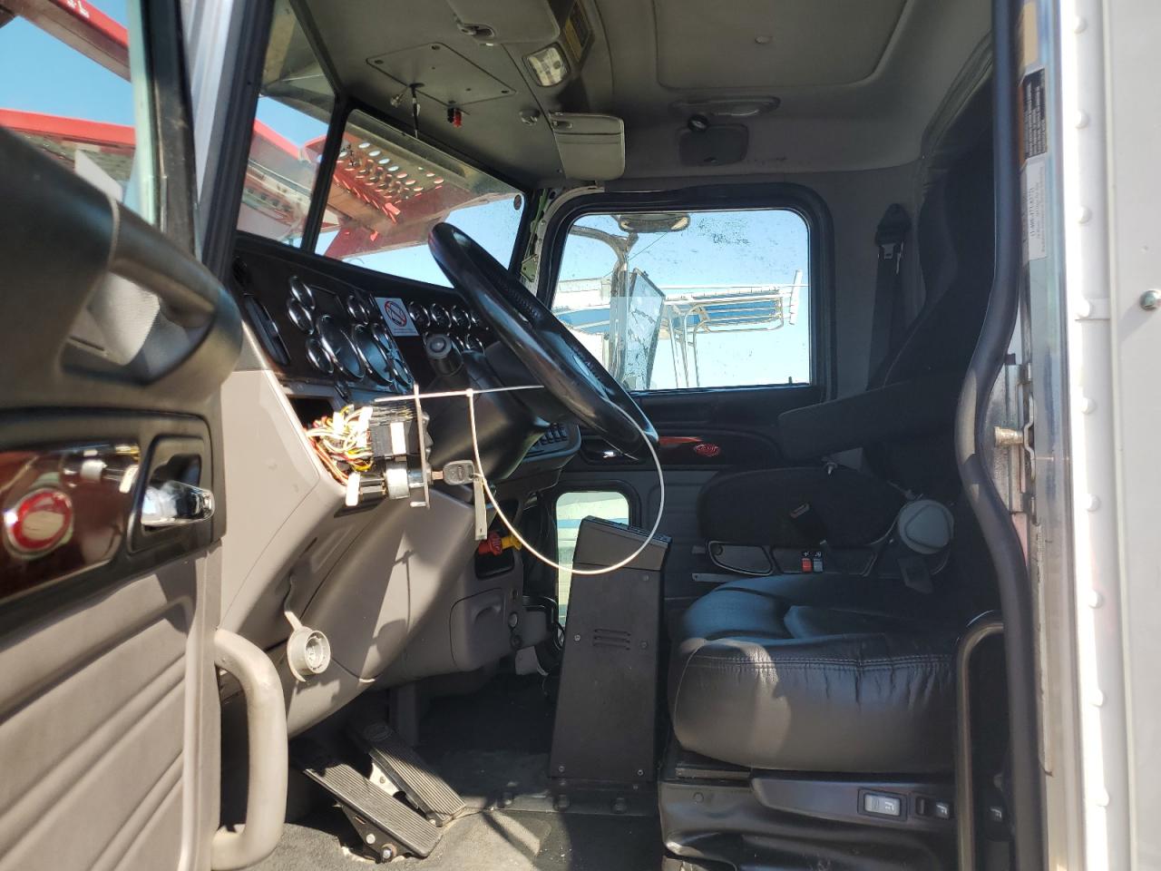 Peterbilt 389