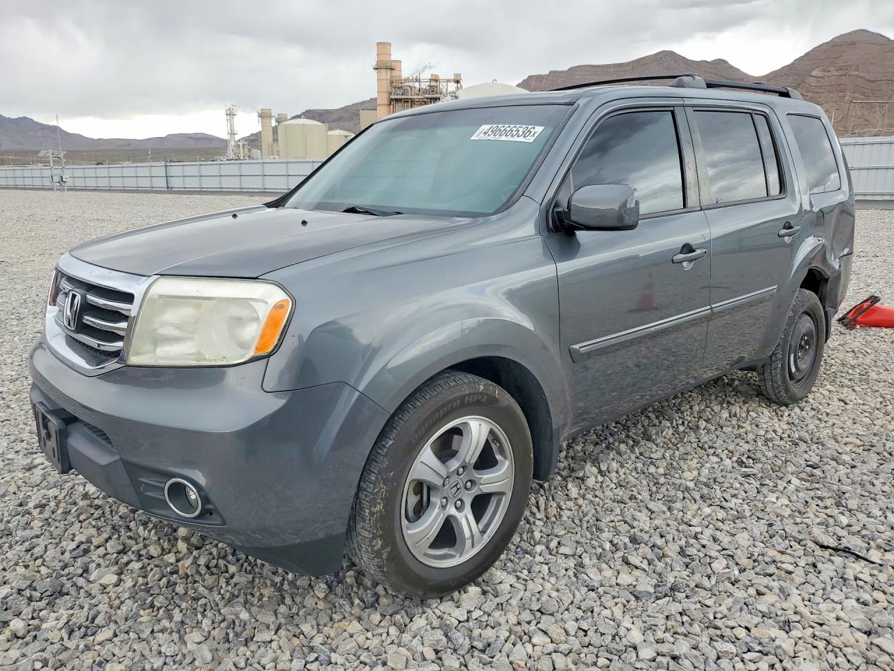 Salvage Honda Pilot Image