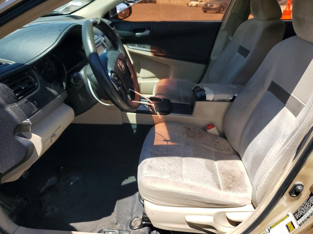 Toyota Camry Le