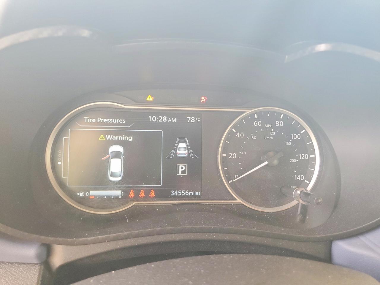 Nissan Versa Sv