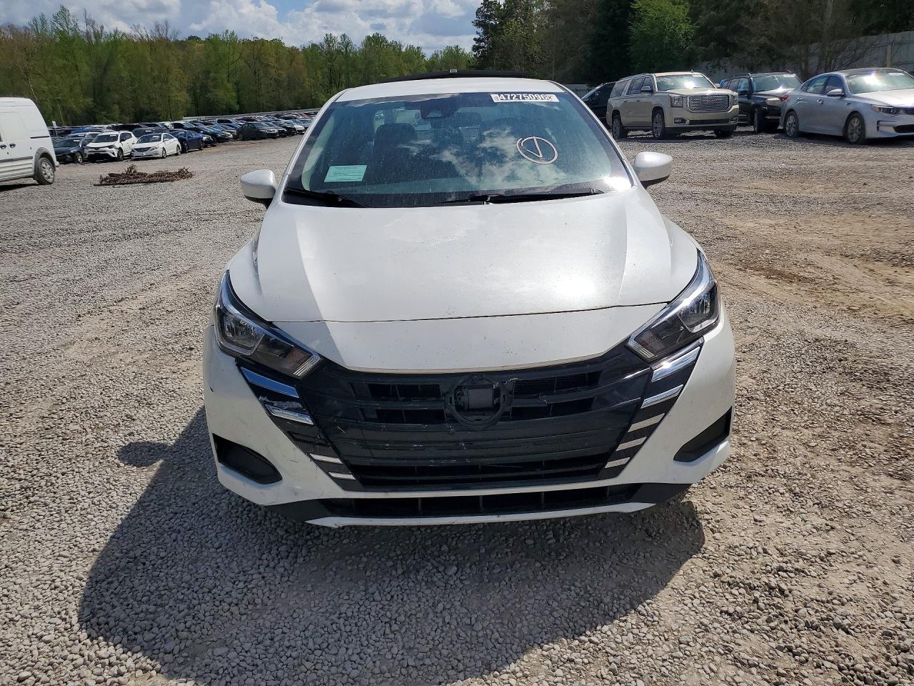 Nissan Versa Sv
