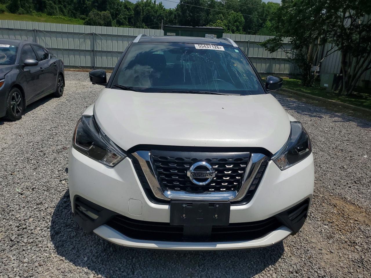 Nissan Kicks Sr
