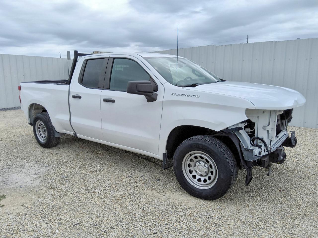 Chevrolet Silverado C1500