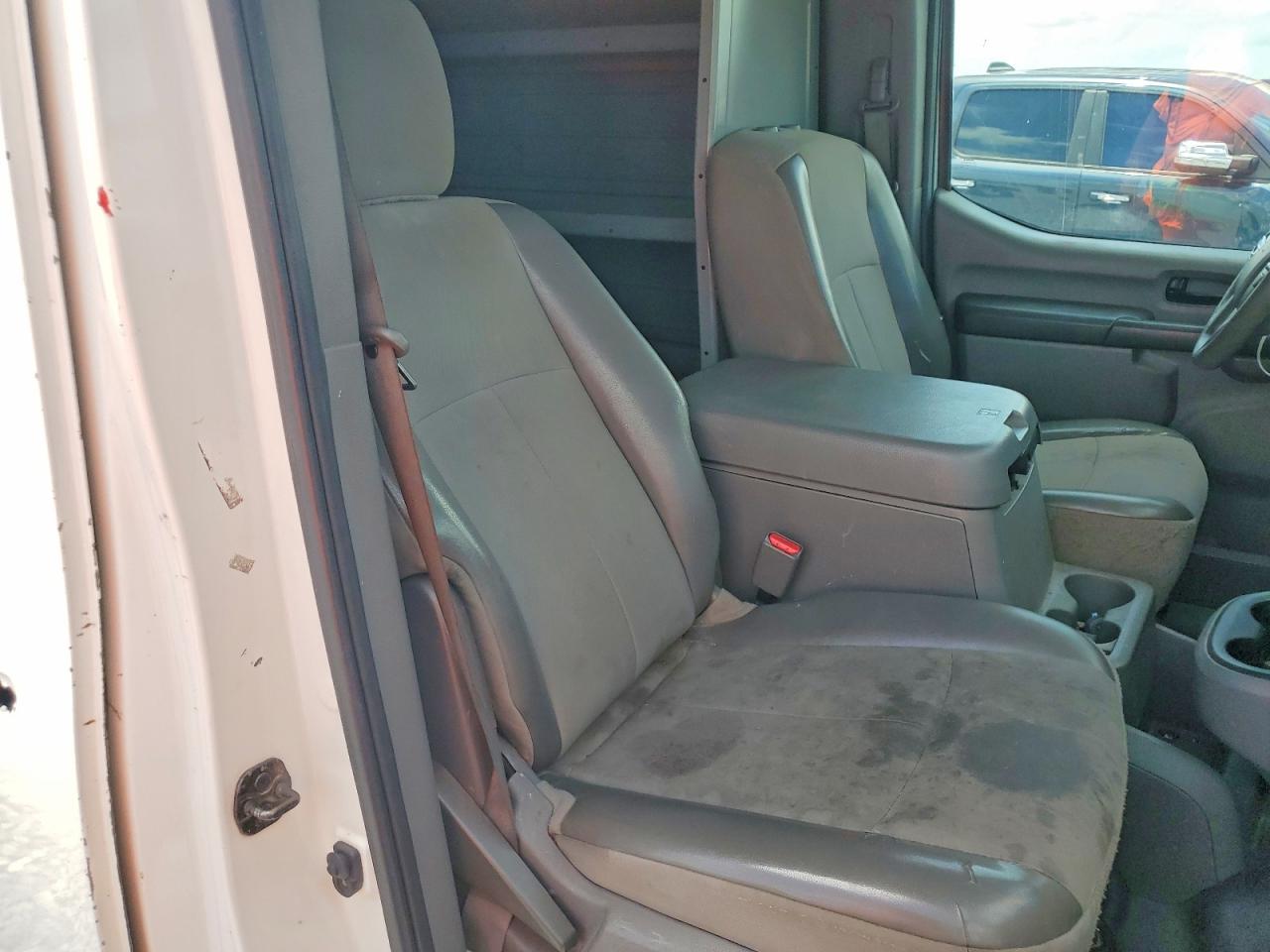 Nissan Nv 2500 Hd Sv