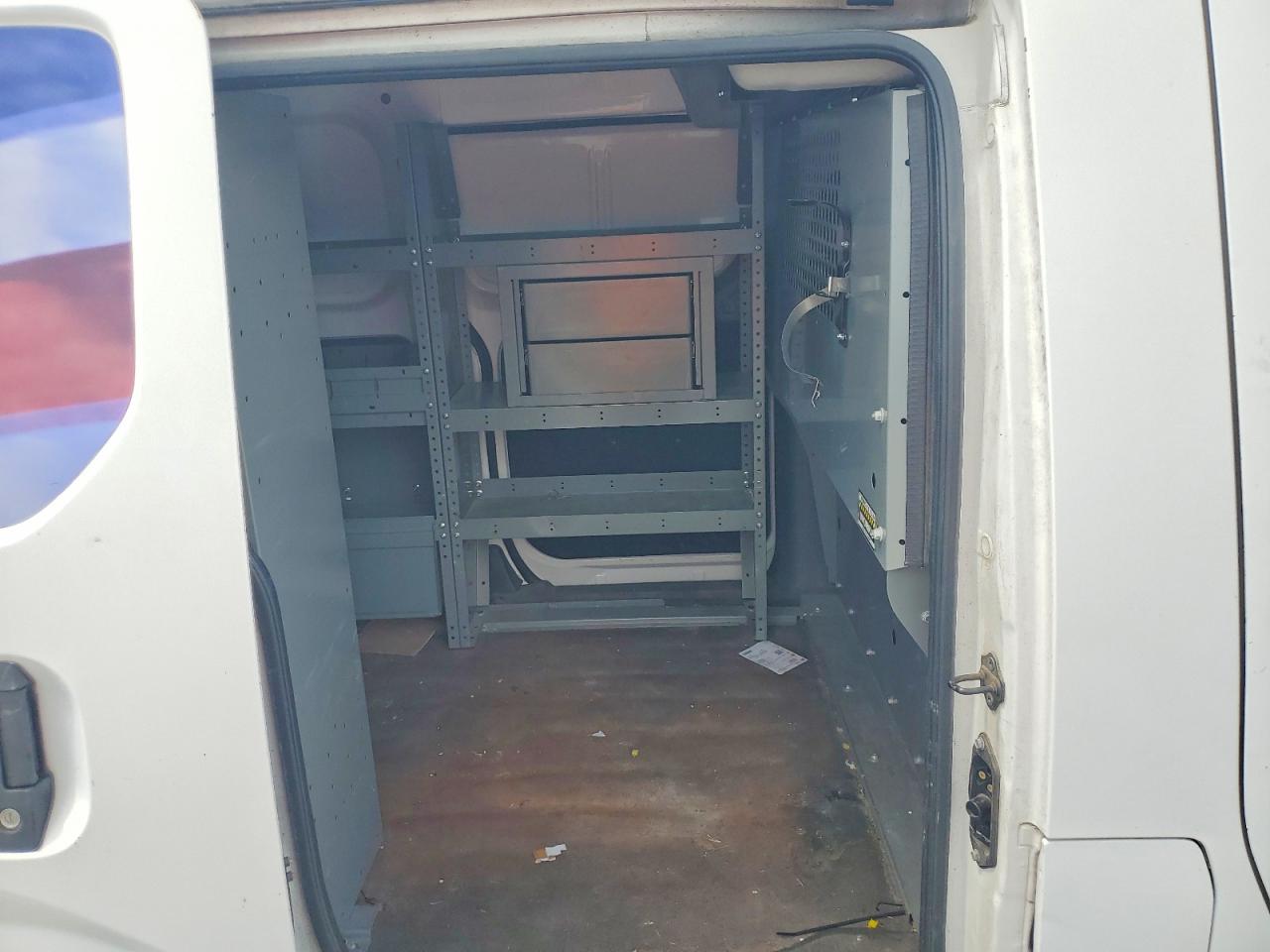 Nissan Nv S