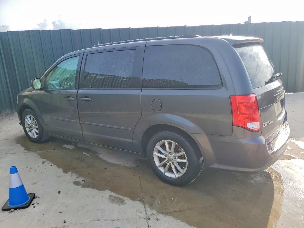 Dodge Caravan Sxt