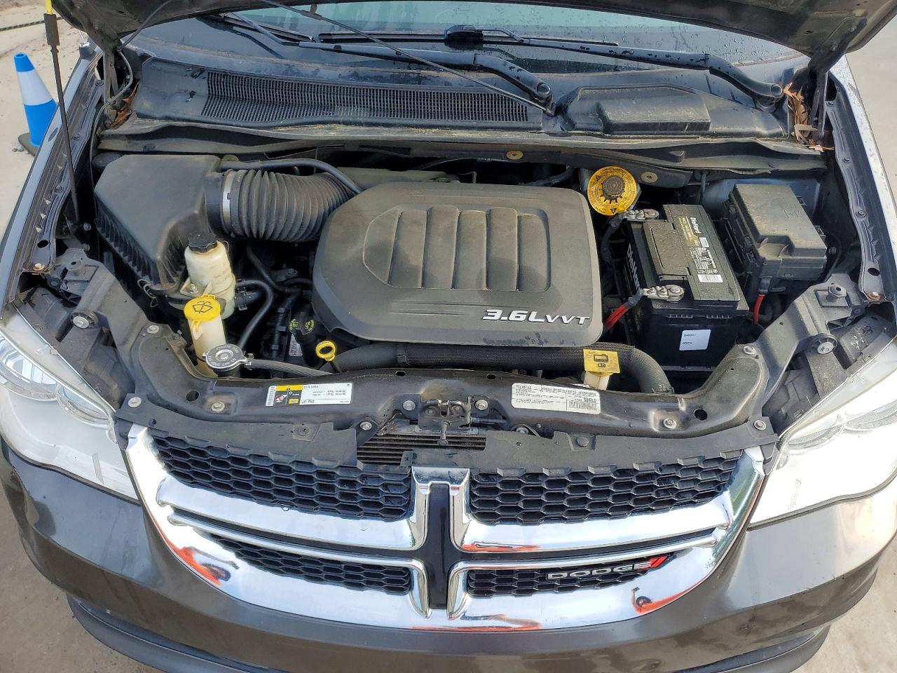 Dodge Caravan Sxt