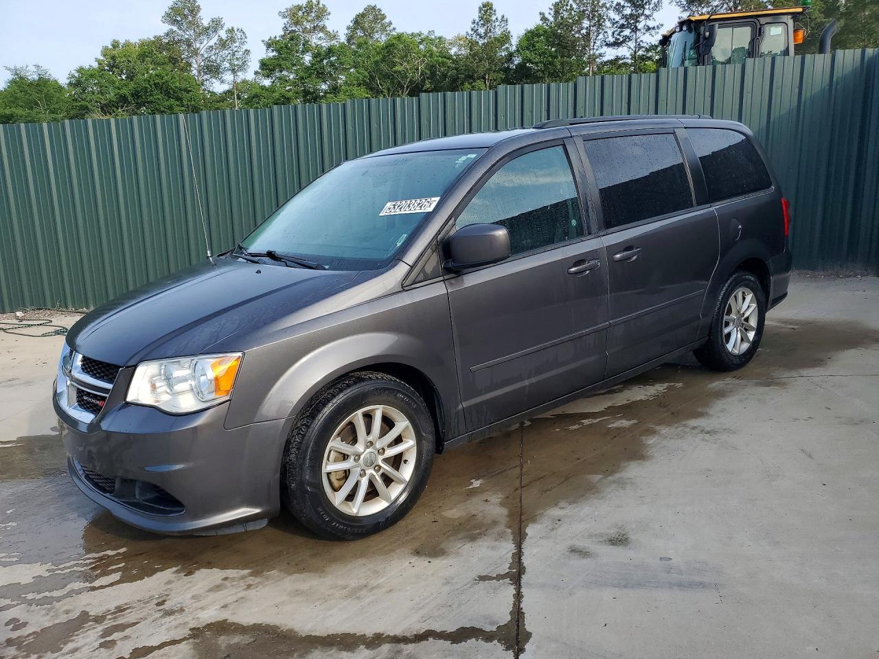 Salvage Dodge Caravan Image