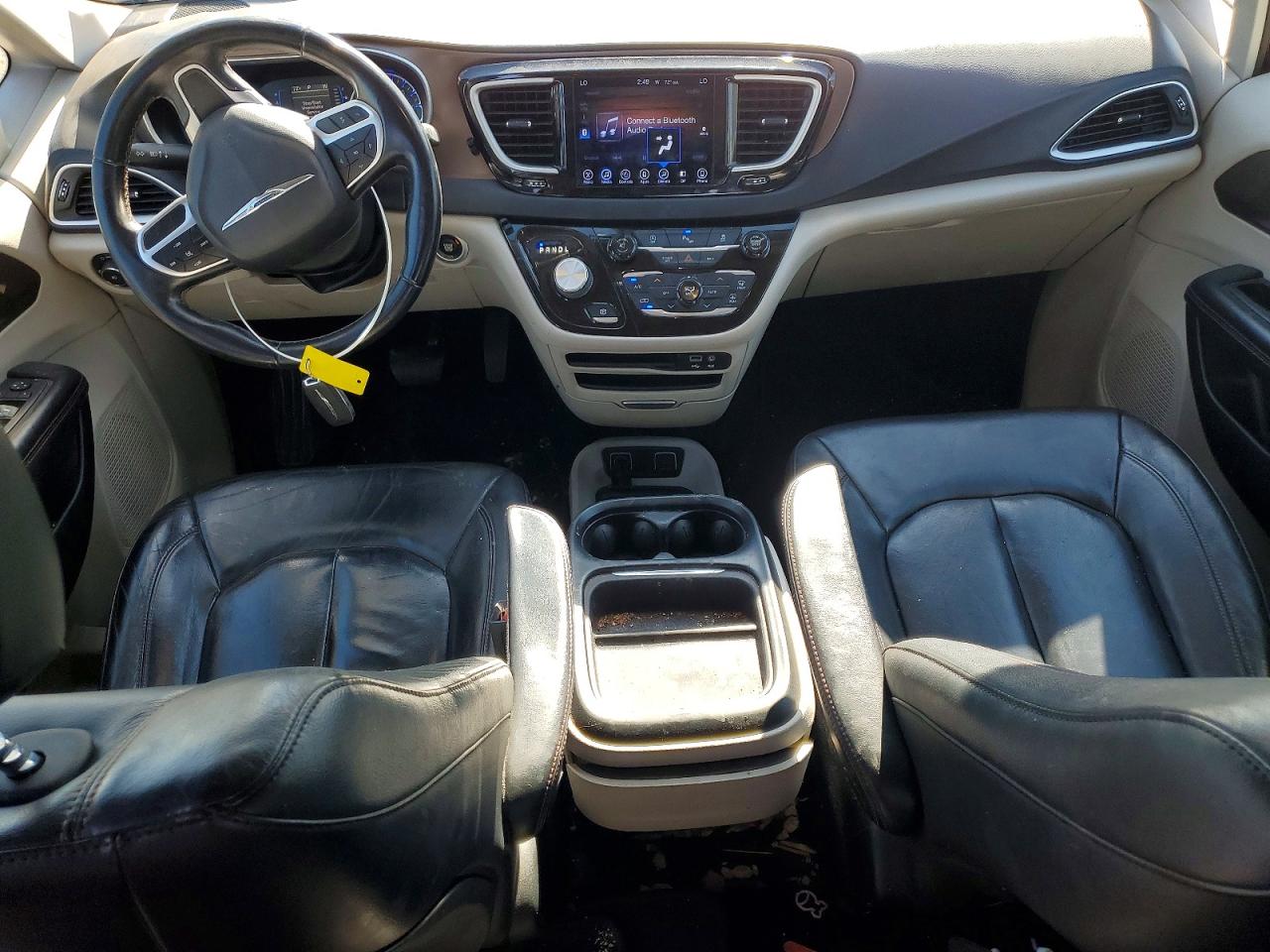 Chrysler Pacifica Touring L