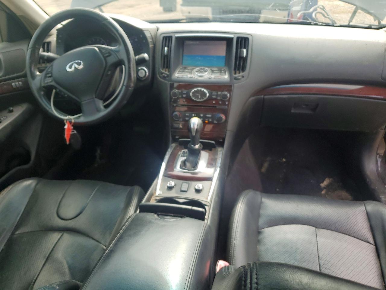 INFINITI G37 X