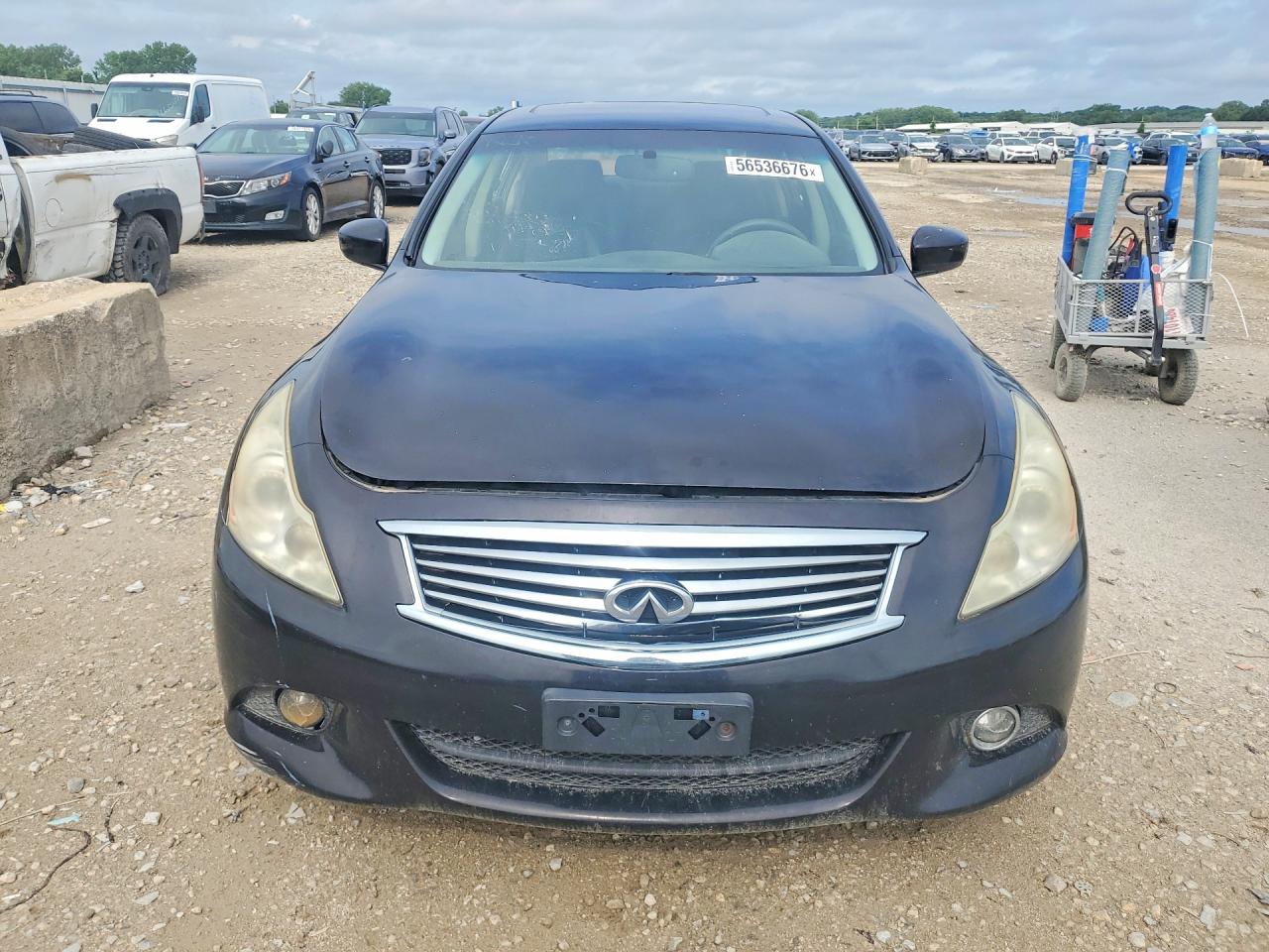 INFINITI G37 X
