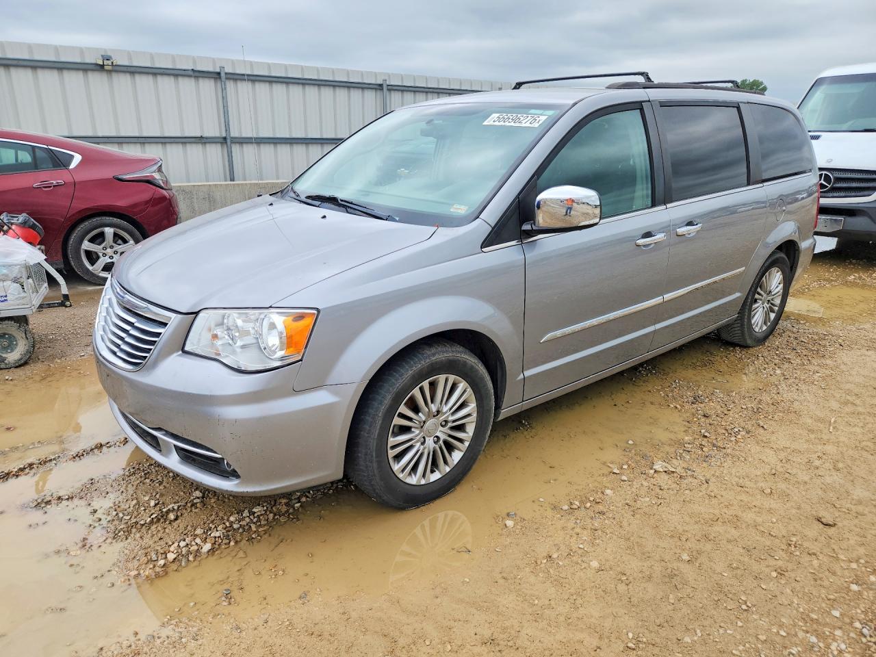 Salvage Chrysler Minivan Image