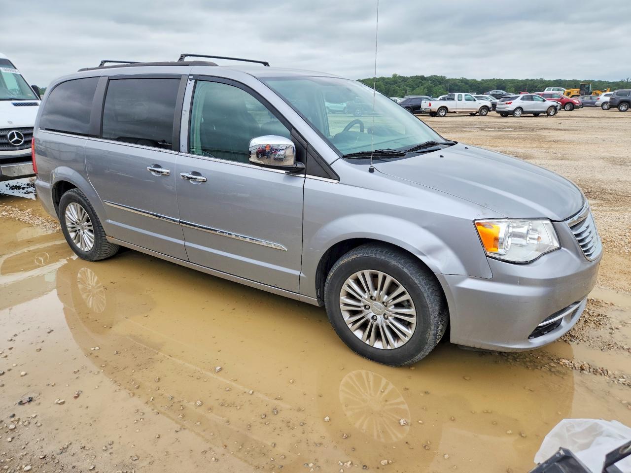 Chrysler Minivan Touring L