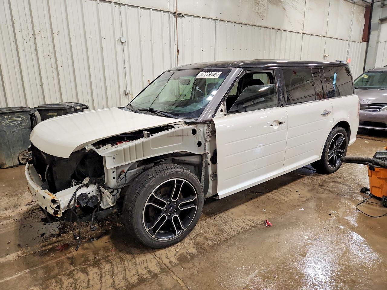 Salvage Ford Flex Image