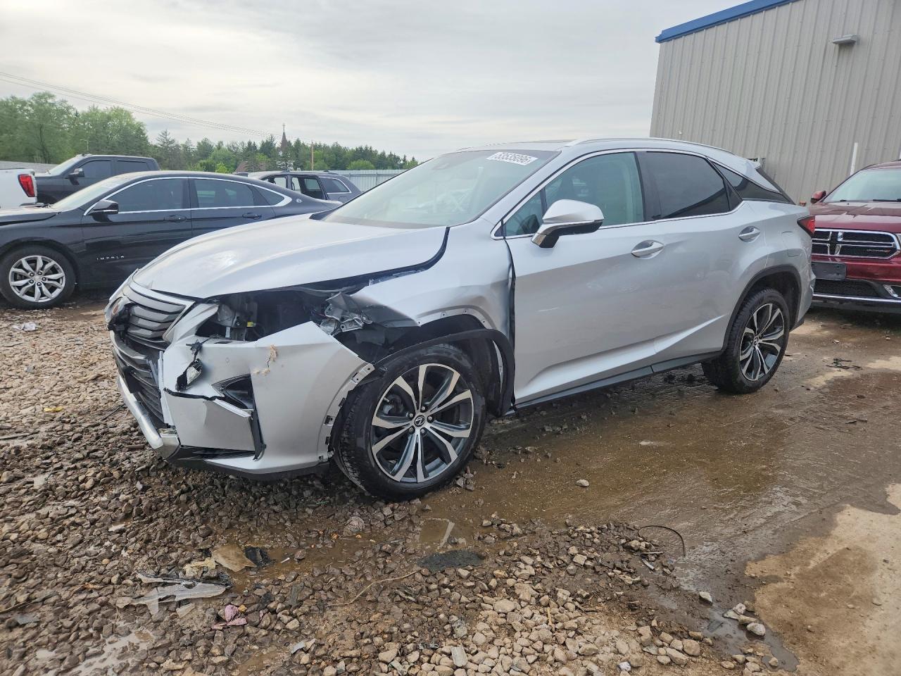 Salvage Lexus RX Image