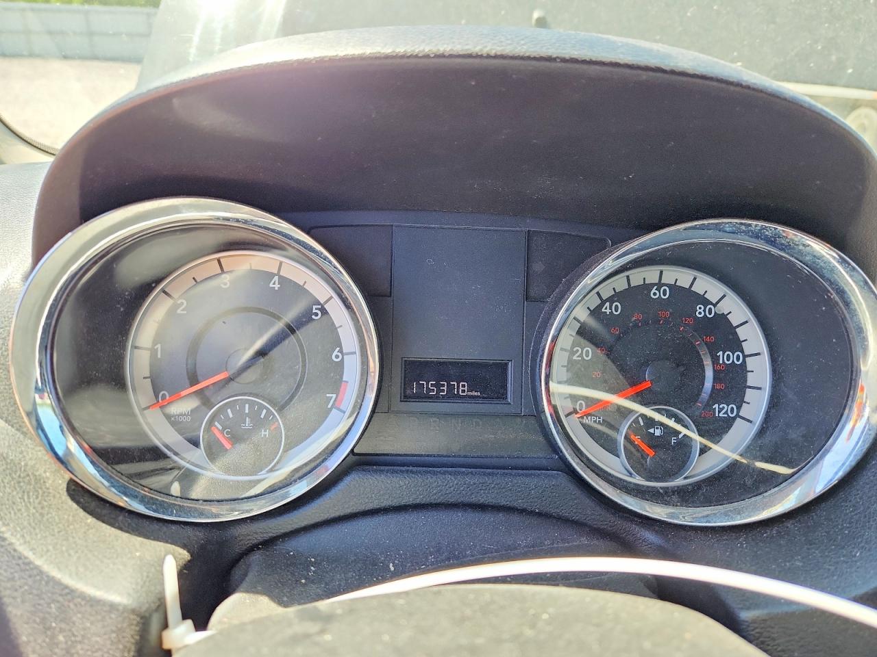 Dodge Caravan Sxt
