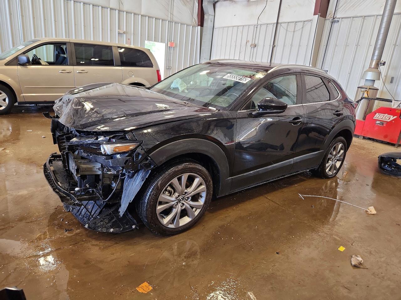 Salvage Mazda Cx Image