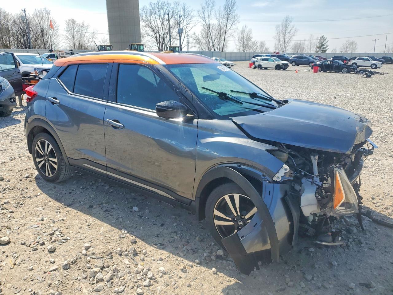 Nissan Kicks S