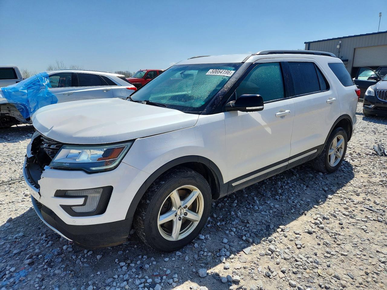 Salvage Ford Explorer Image