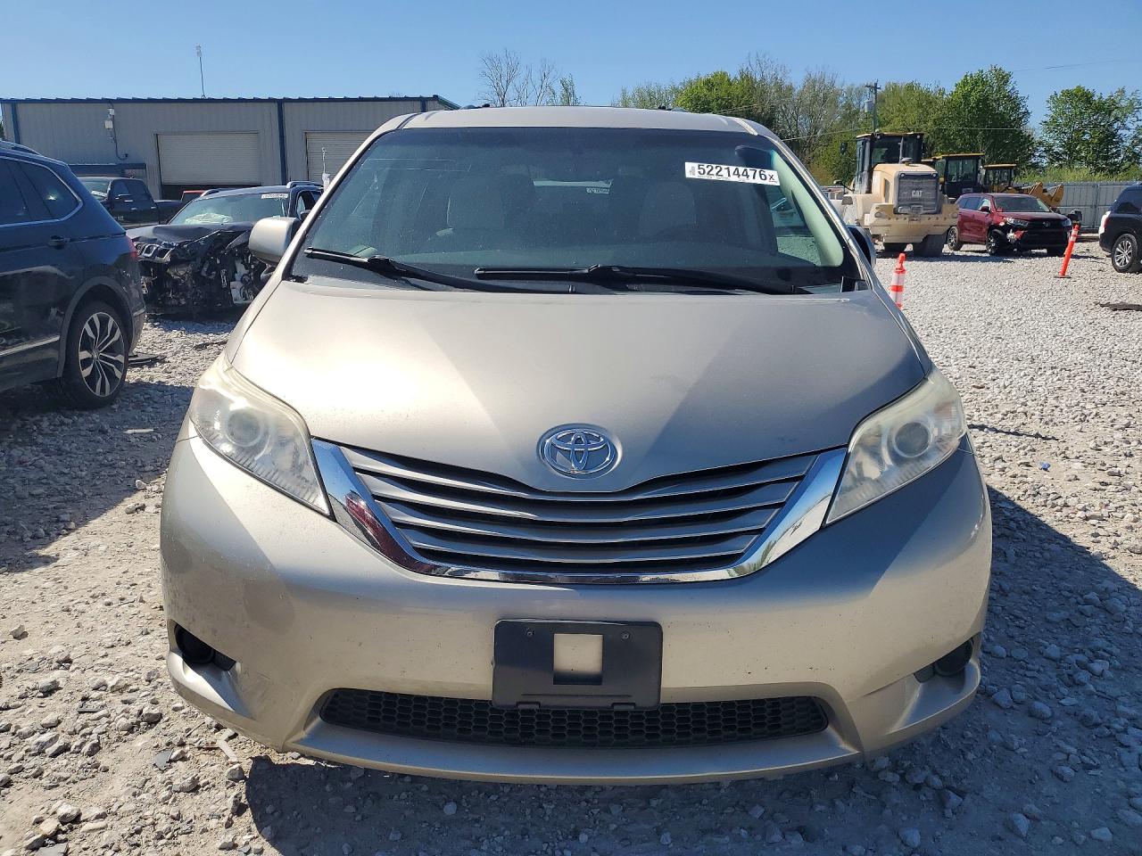Toyota Sienna Le