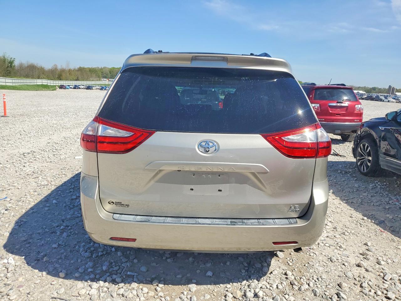 Toyota Sienna Le