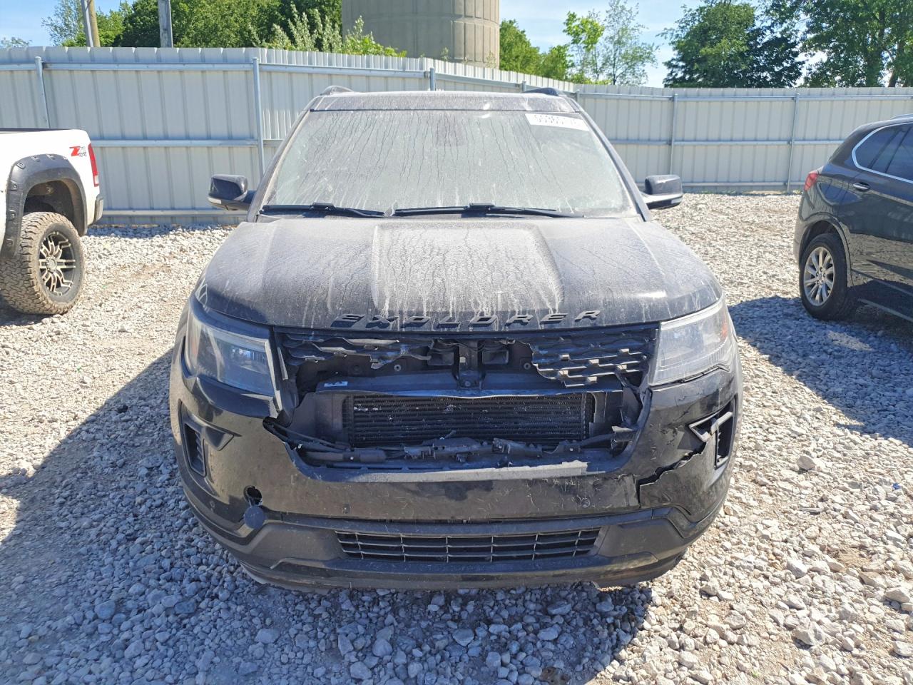 Ford Explorer Sport