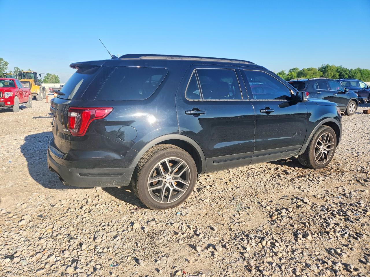 Ford Explorer Sport