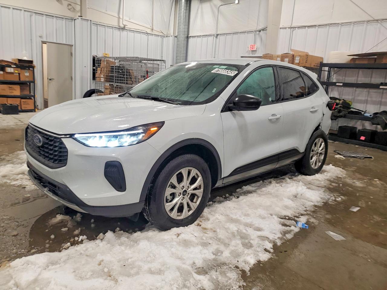 Salvage Ford Escape Image